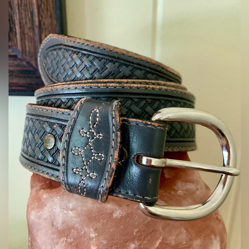 Vintage Silver Creek Leegin Genuine Grey Leather Western Belt Size 38” Unisex.